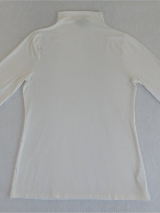 Tops - Women's White Mock Neck 3/4 Sleeve Top